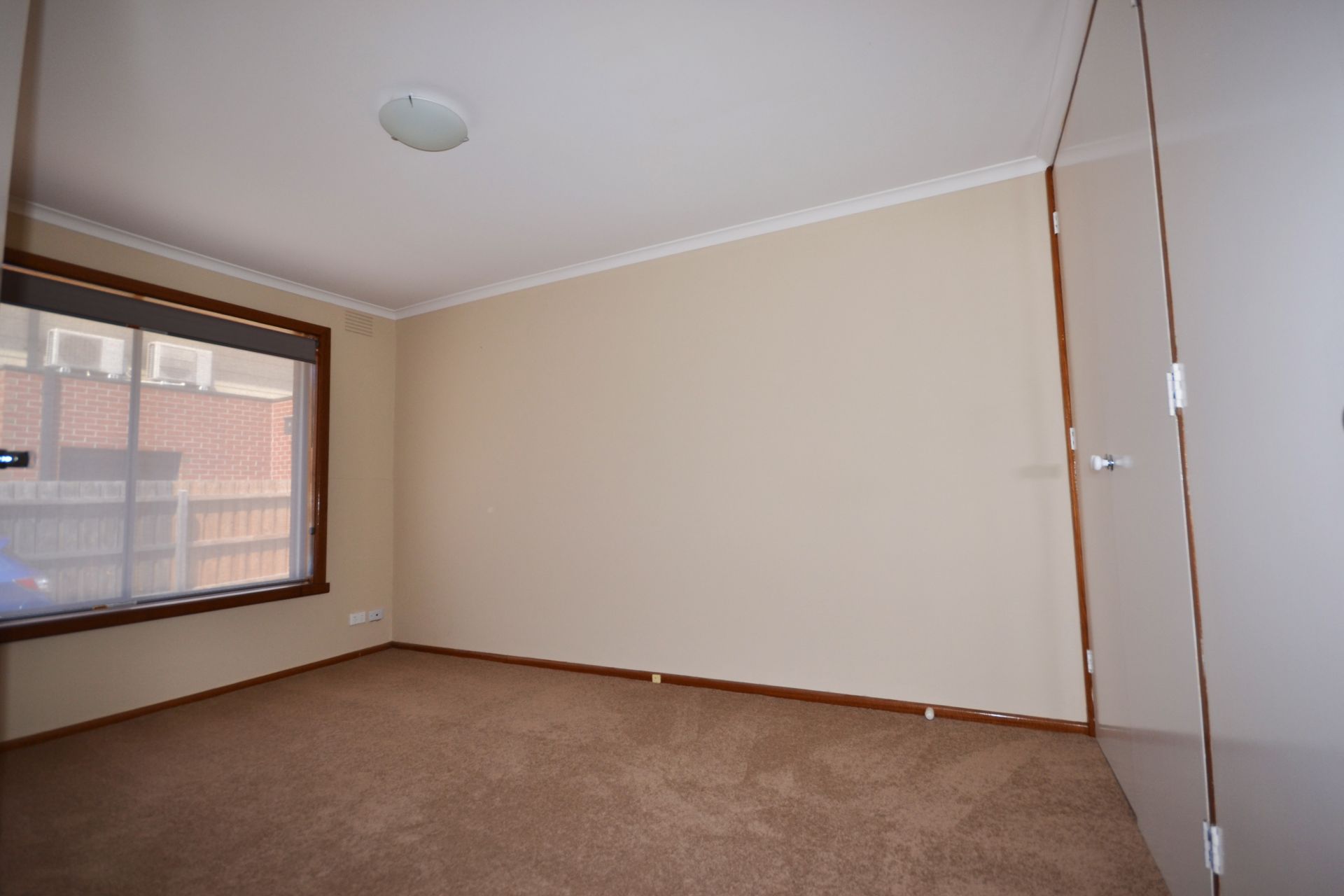 FULLY RENOVATED ONE BEDROOM