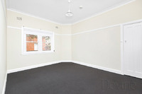 2/1 Loftus Crescent, Homebush