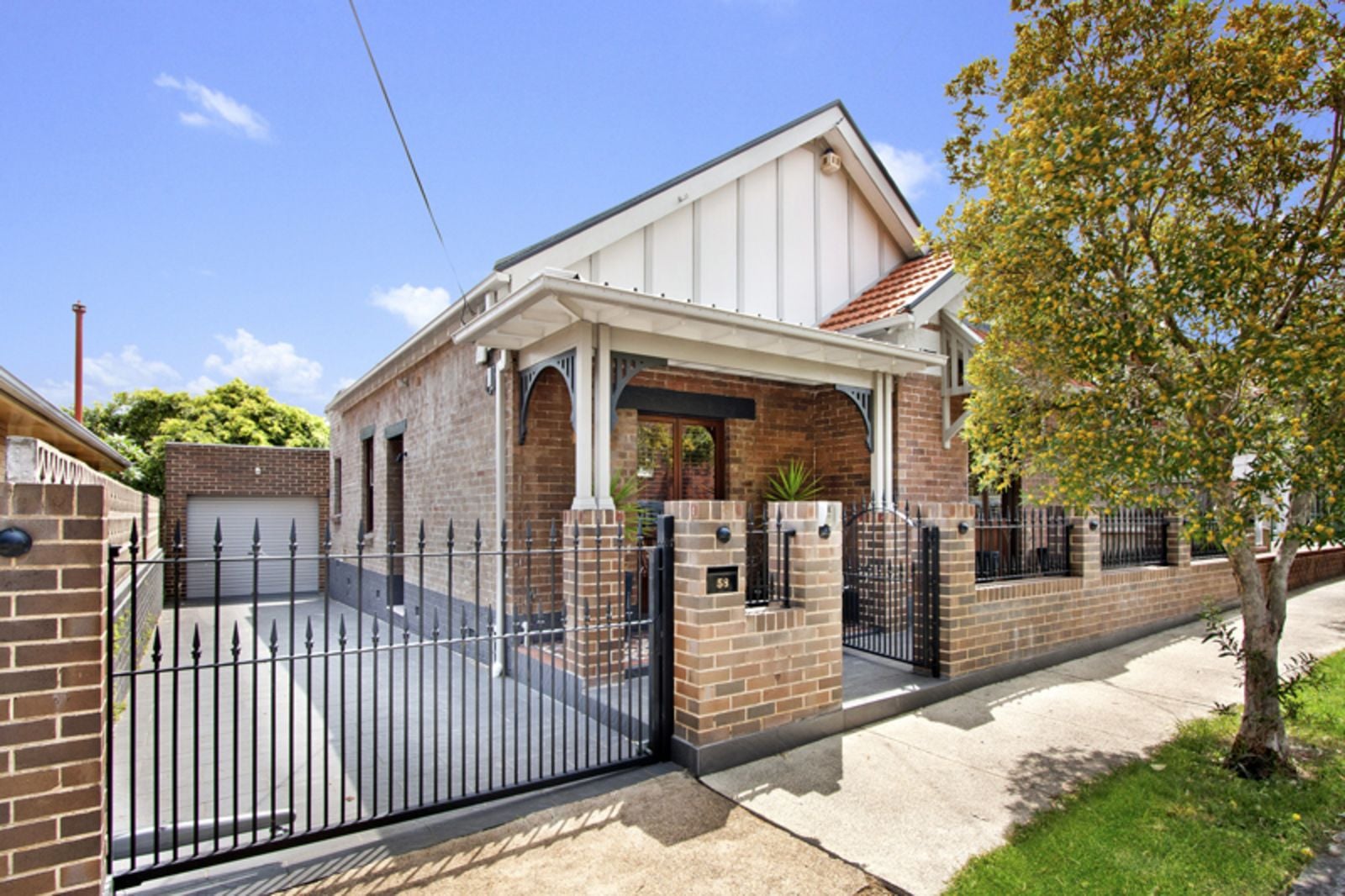 Real Estate For Lease 58 Harrow Road Stanmore , NSW
