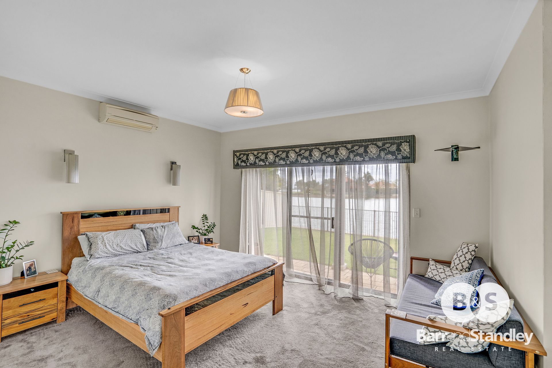 8 Pickworth Retreat Pelican Point , WA