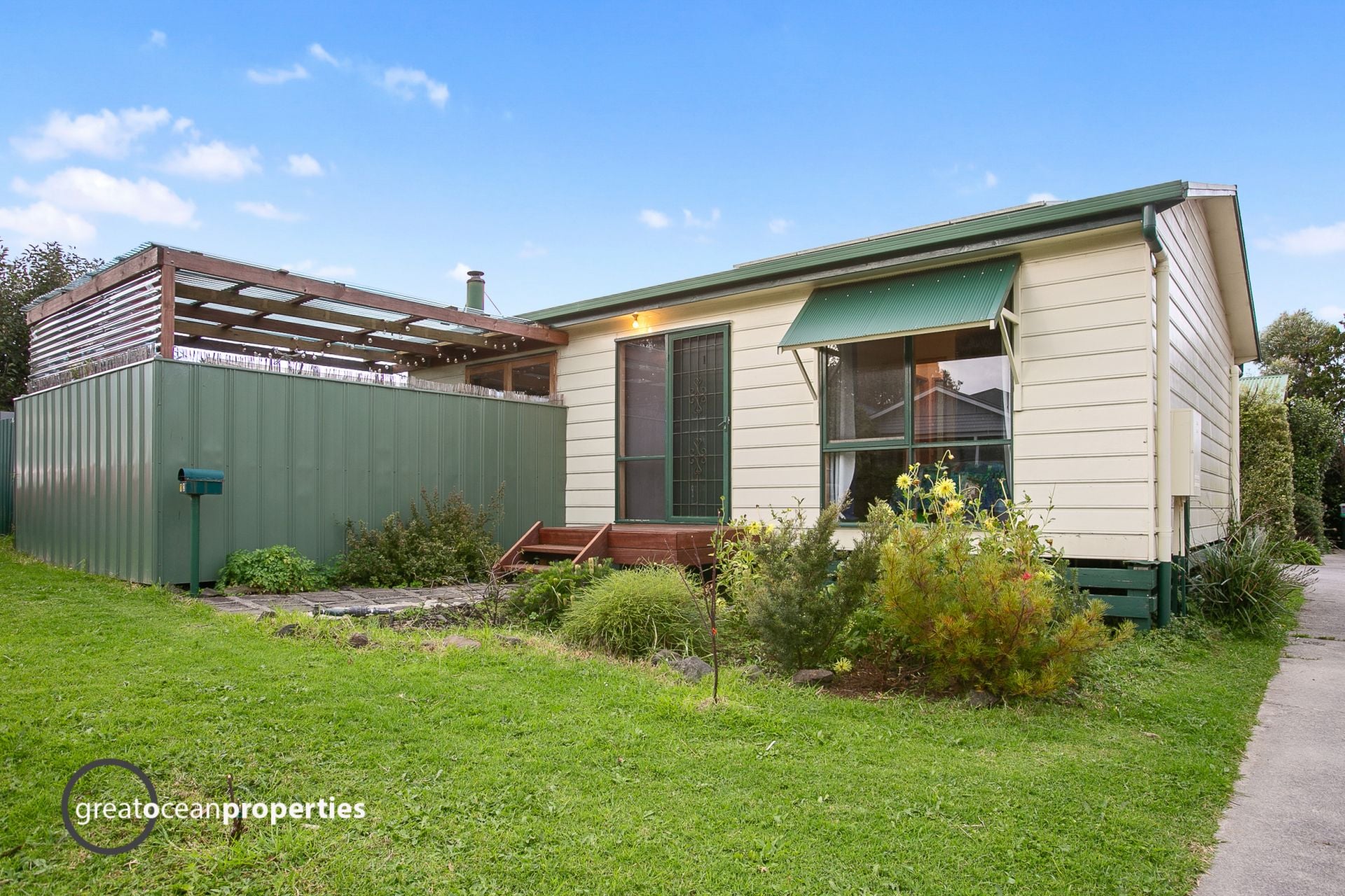 1/2 Murray Square, Apollo Bay - Thumbnail 2