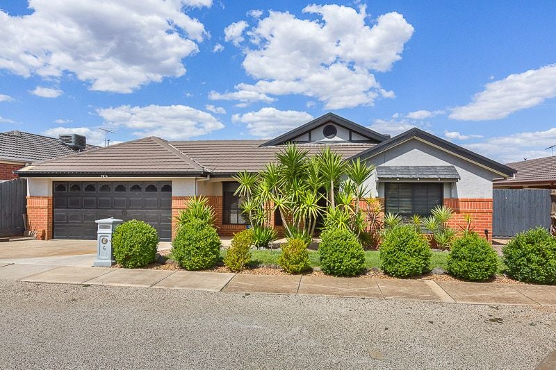 6 Davison Court, Bacchus Marsh - Thumbnail 2