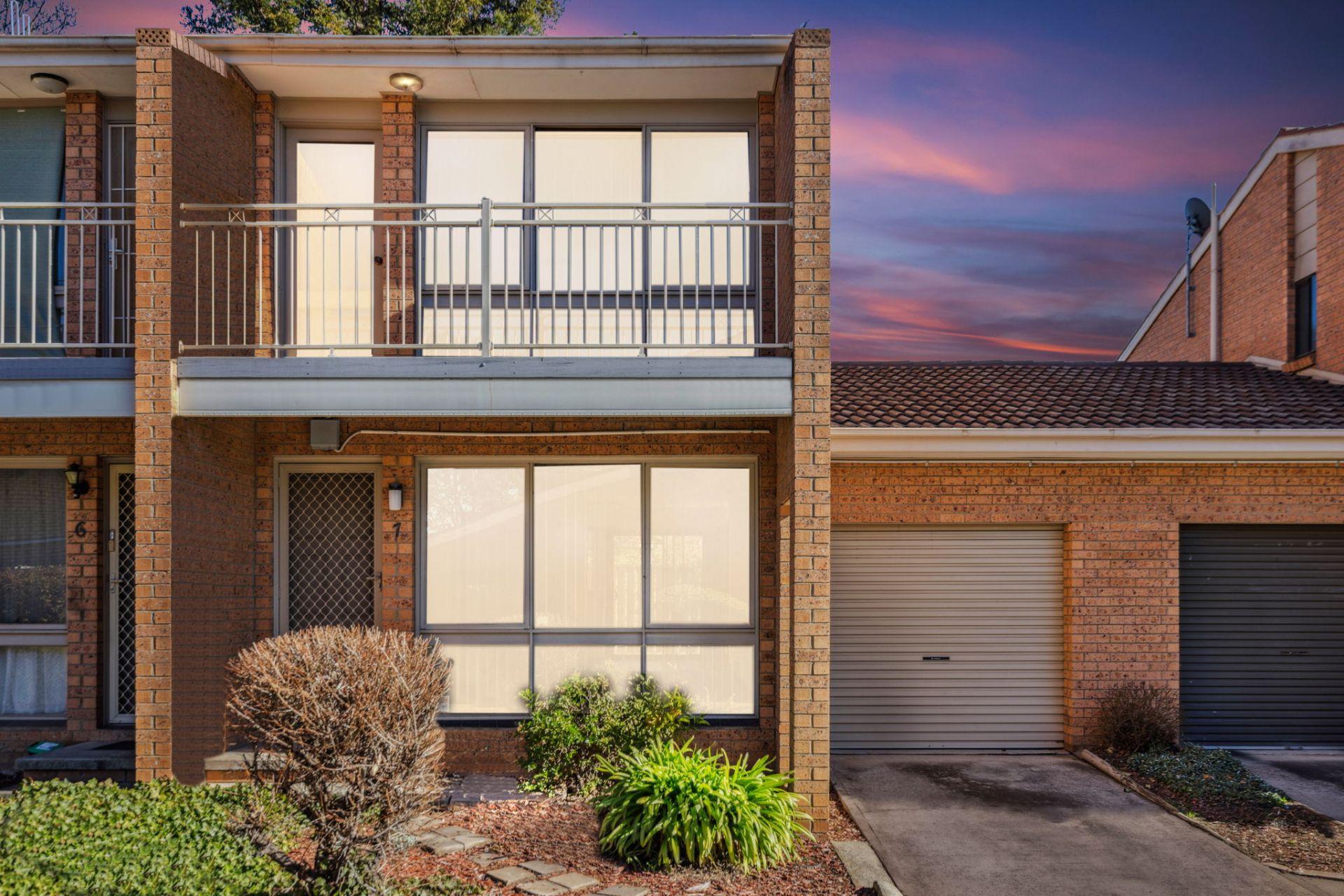 7/11 Donald Road, Queanbeyan, Queanbeyan - Image 1