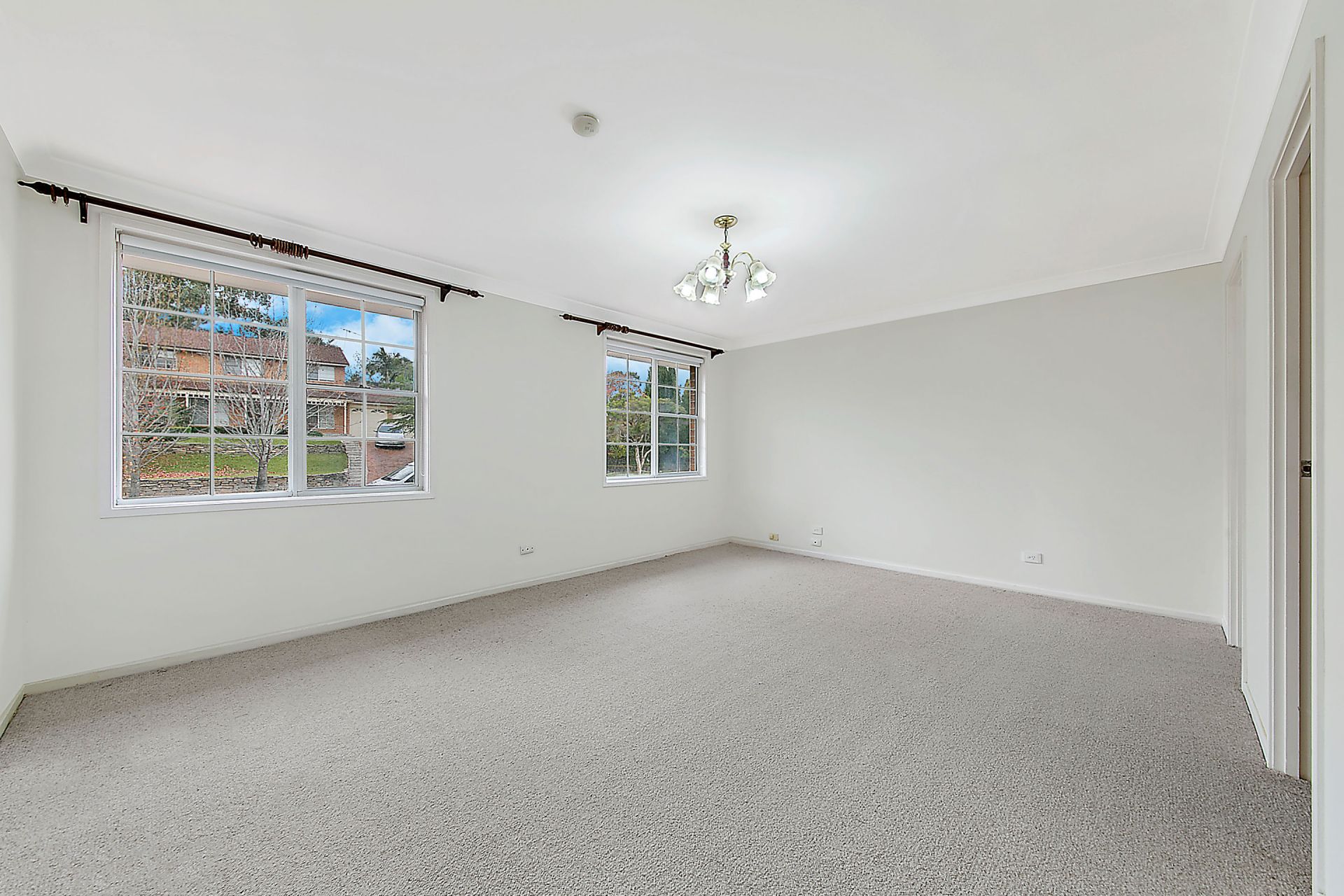 24 Battlement Crescent Castle Hill NSW, Castle Hill - Thumbnail 5
