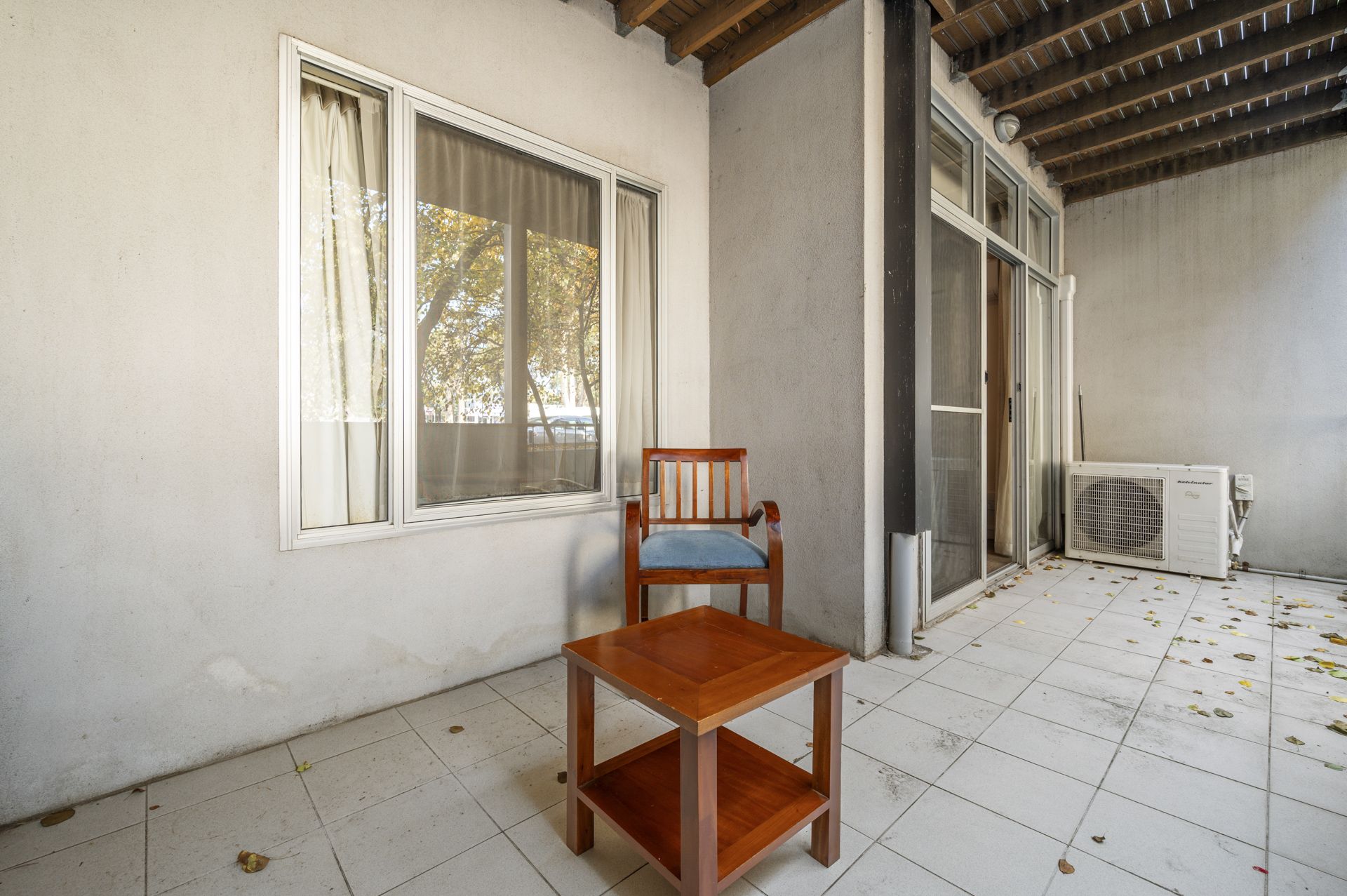 FULLY FURNISHED APARTMENT IN THE MOUNT COOPER ESTATE