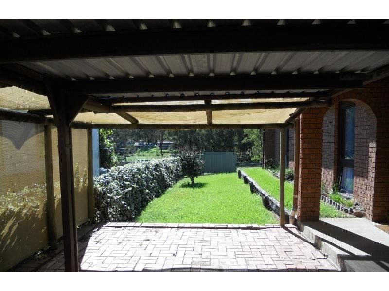 8 Golden Valley Drive, Glossodia - Thumbnail 2