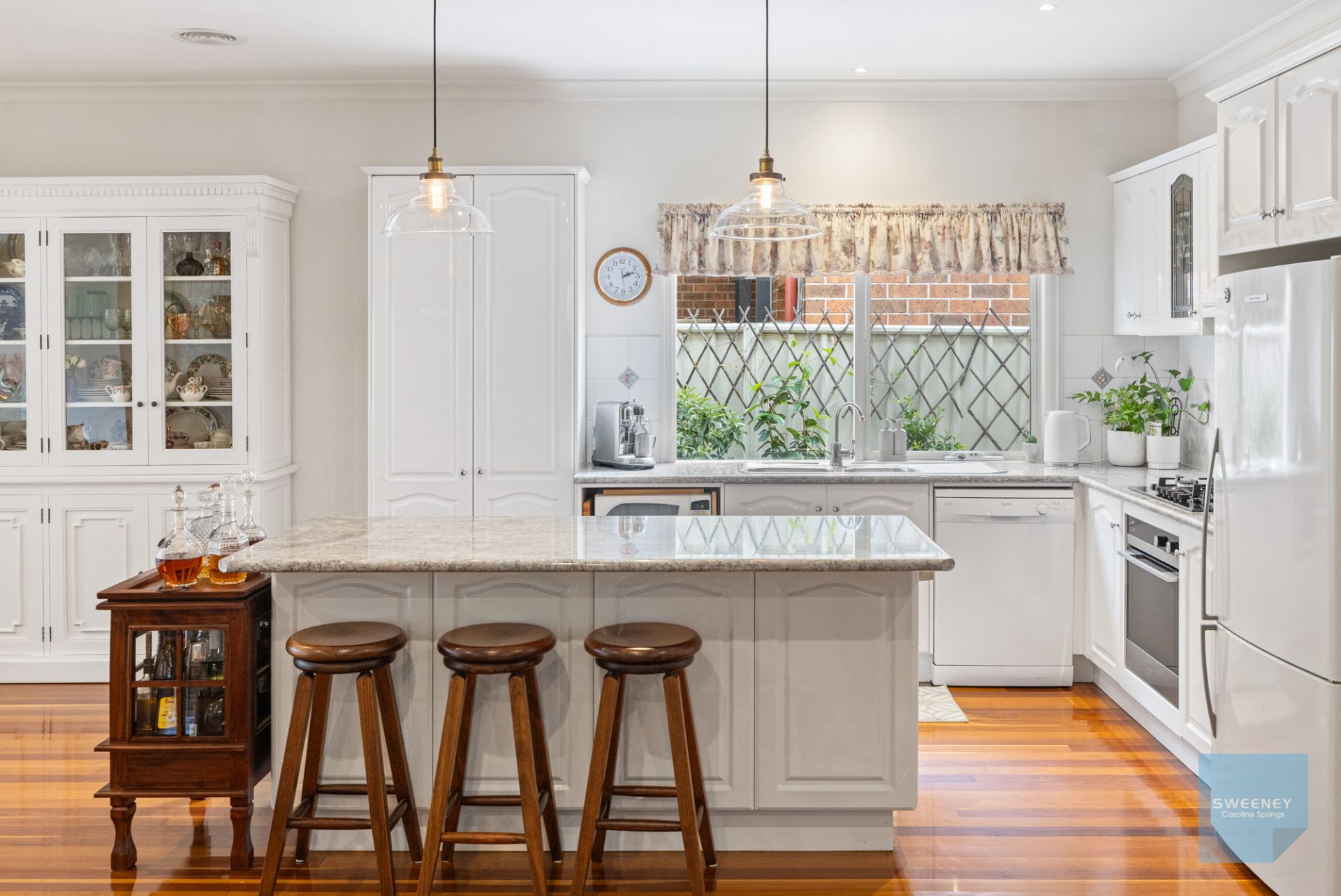 27 Edgbaston Parade, Caroline Springs - Thumbnail 3