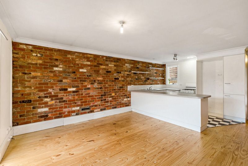 21 Gamon Street, Seddon - Thumbnail 4