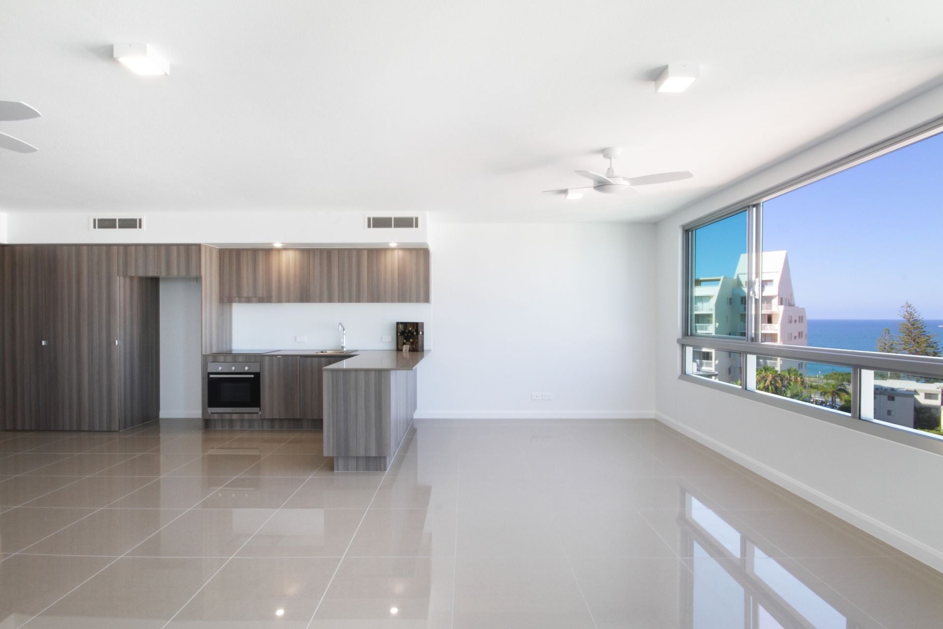 704/21 Douglas Street Mooloolaba QLD, Mooloolaba - Thumbnail 5