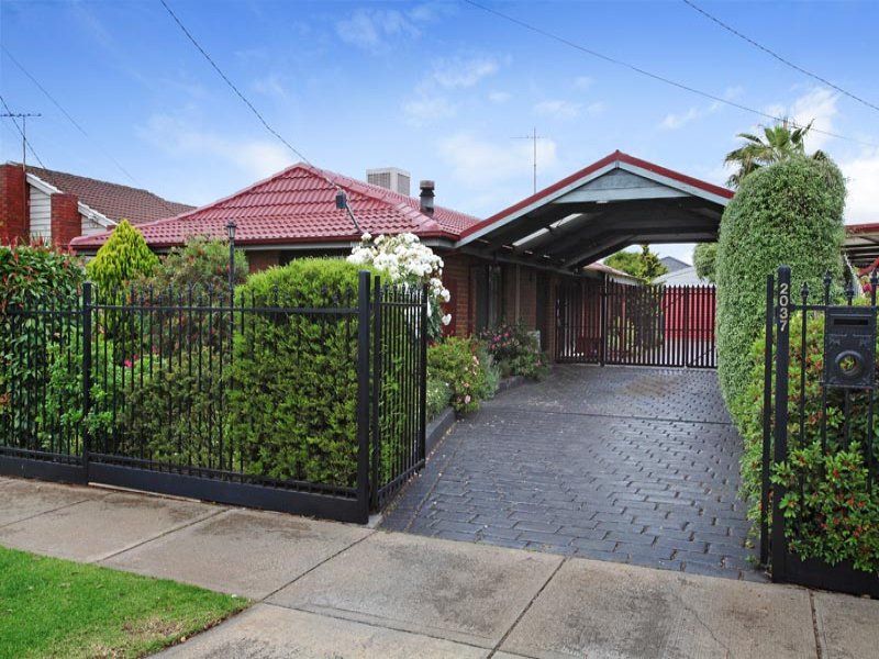 2037 Western Highway, Rockbank - Thumbnail 2