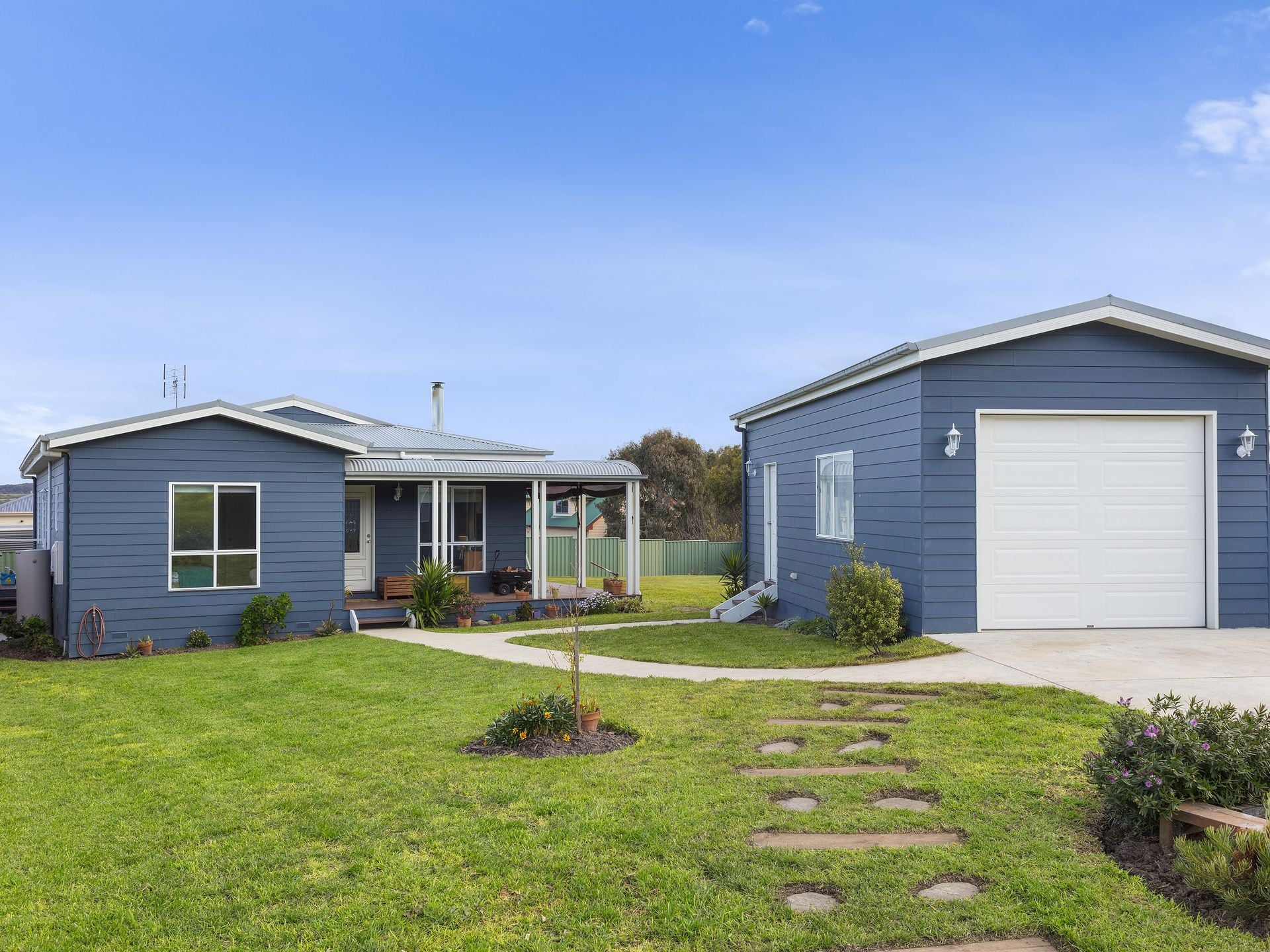 9 Nova Court, Apollo Bay - Thumbnail 2