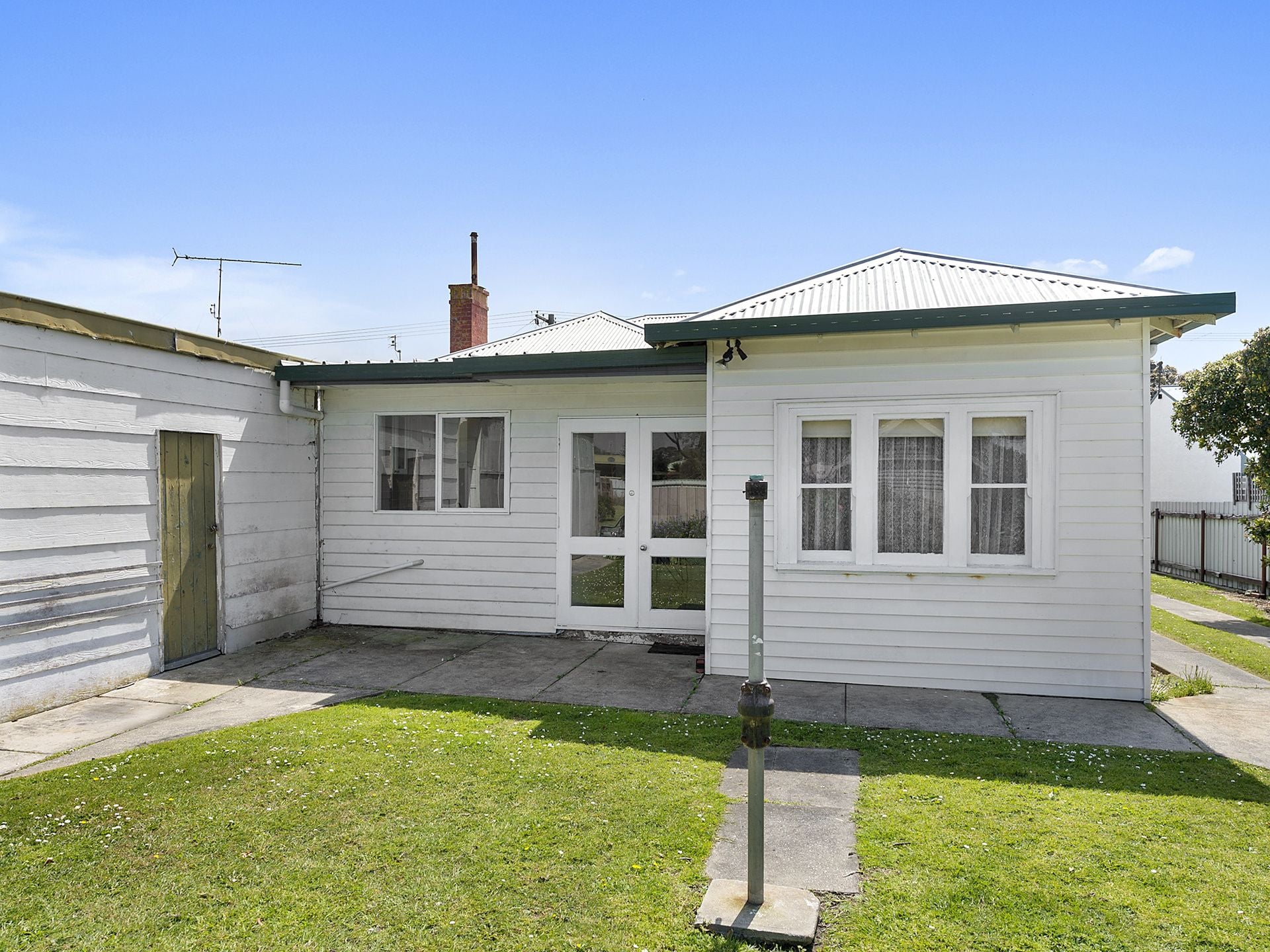 11 Montrose Avenue, Apollo Bay - Thumbnail 3