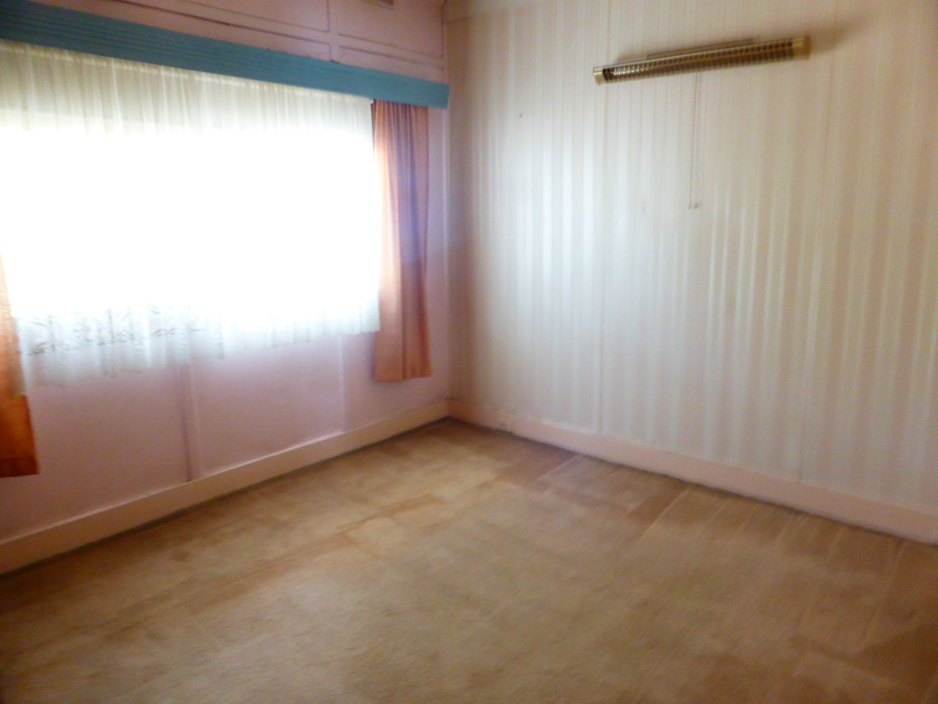 Perfectly hidden, Perfectly Cosy

*6 Month Lease with possible Extension*