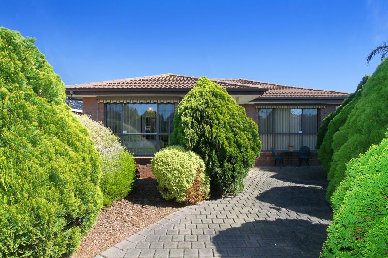 2 Asquith Court, Epping