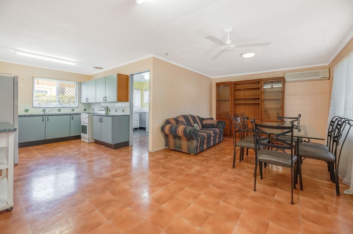 Real Estate For Sale 2/7 Blaxland Street Golden Beach , QLD