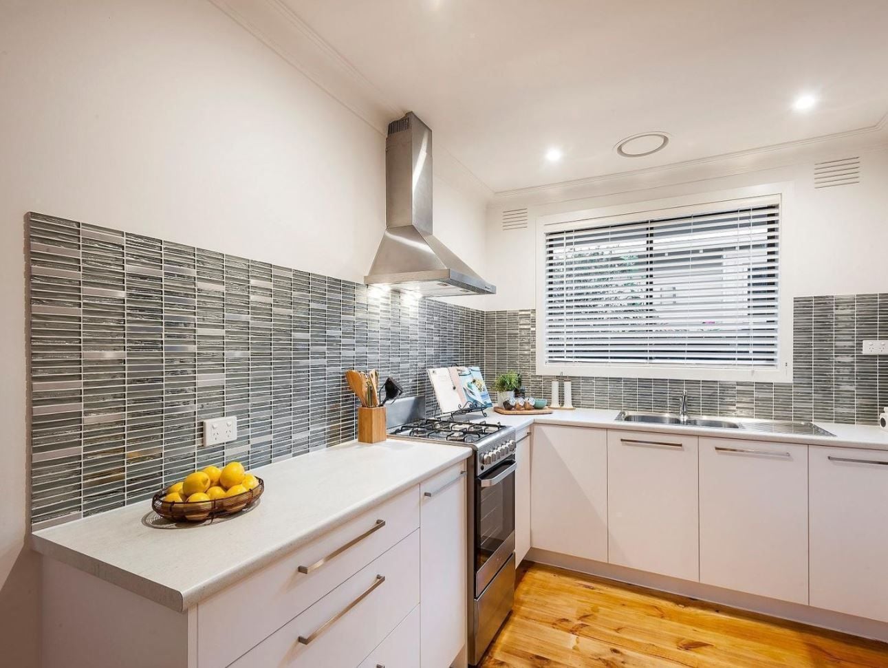 STYLISH & MODERN, LOW MAINTENANCE LIVING