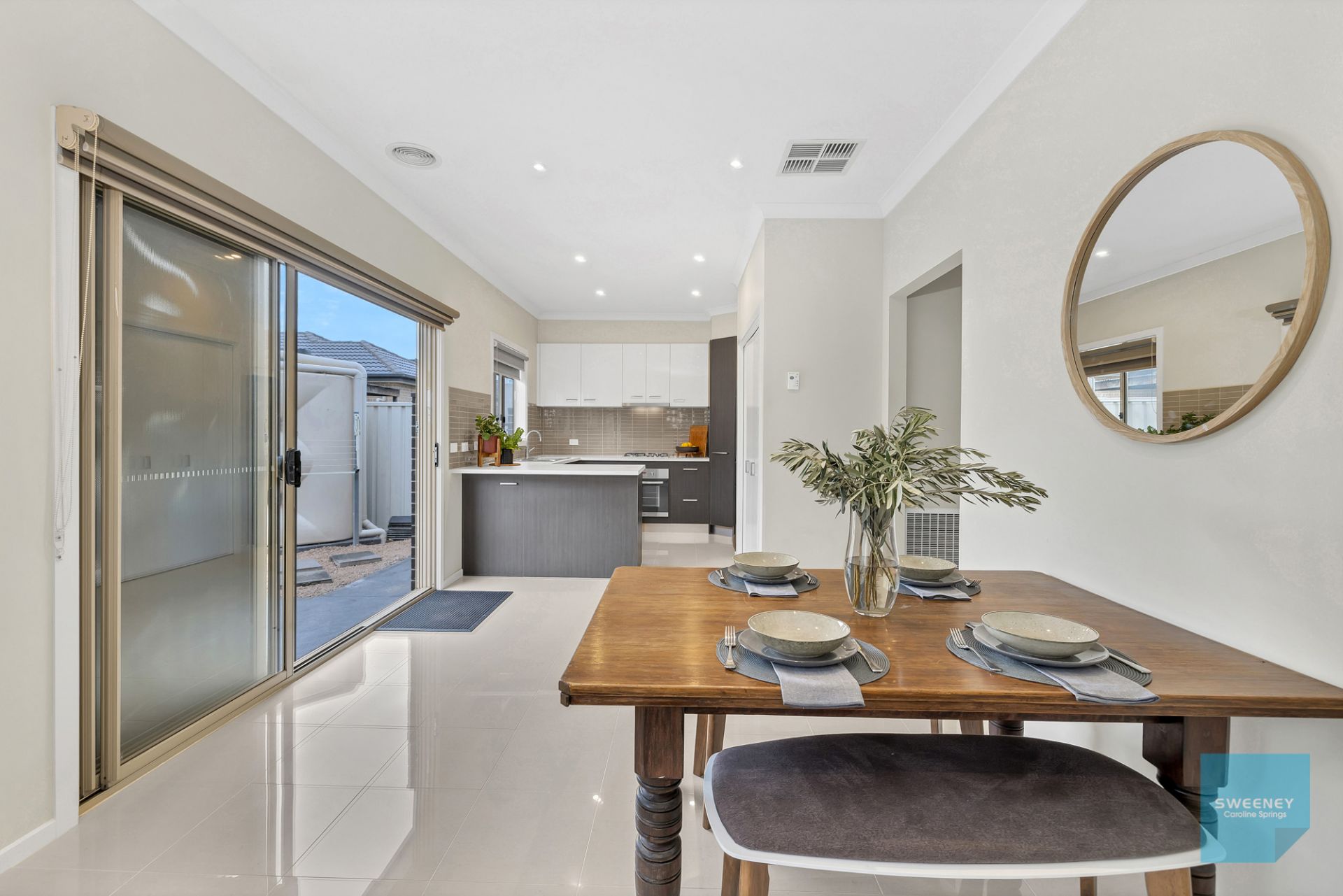 11 Betchworth Close, Caroline Springs - Thumbnail 5