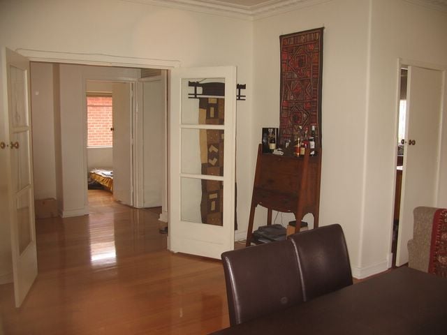 Perfect Location! 2 Bedroom in heart of Ivanhoe