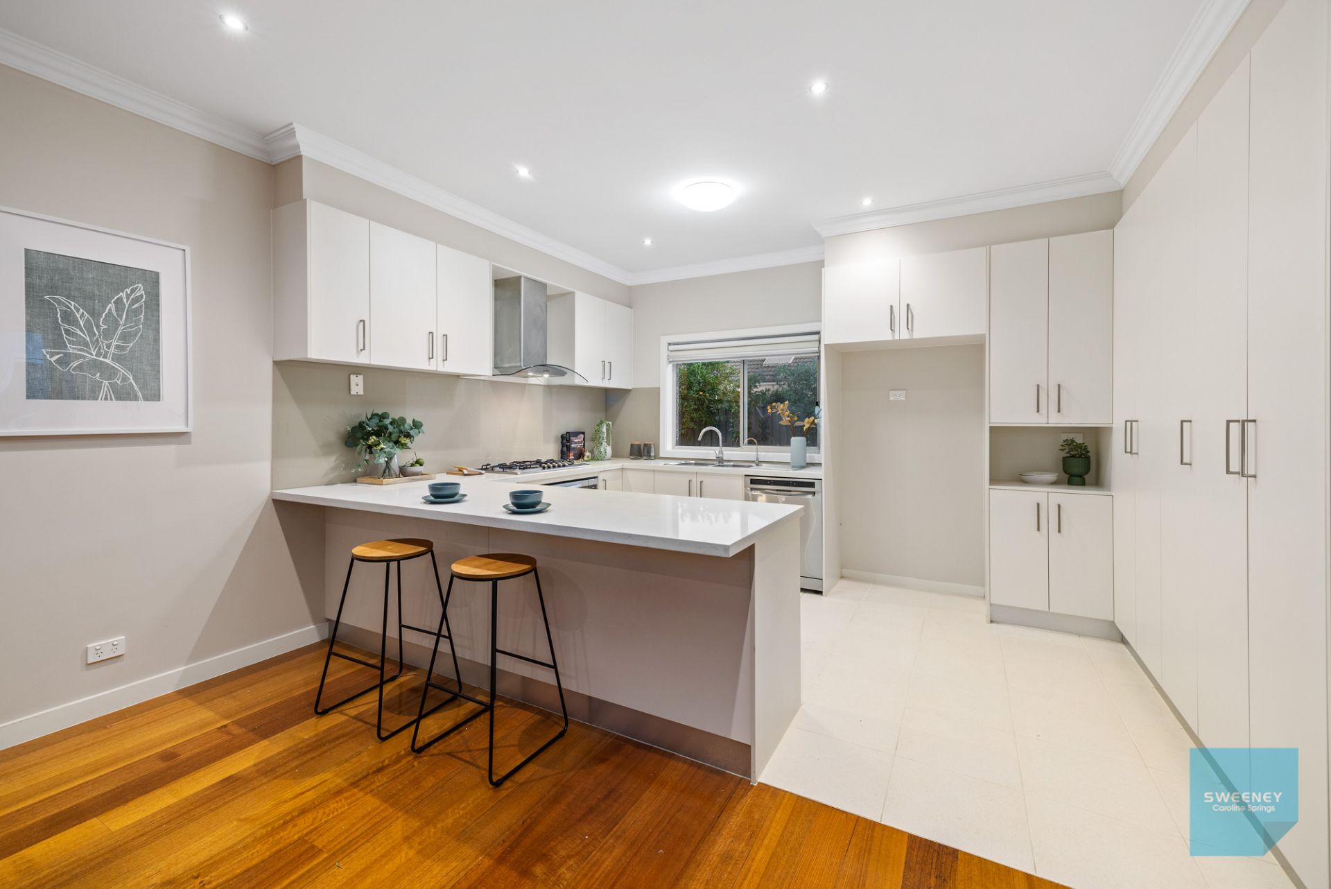 27 Rutherglen Way, Caroline Springs - Thumbnail 4