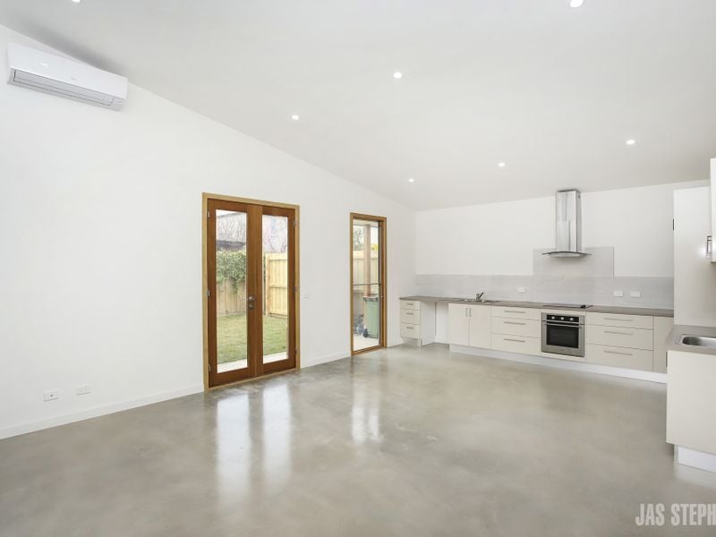 2/66 Madden Street Maidstone VIC, Maidstone - Thumbnail 4