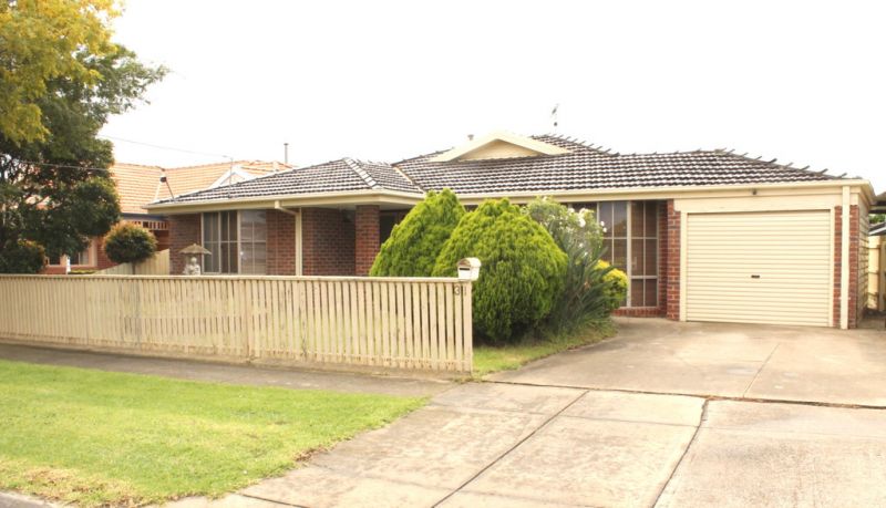 5 Bedroom plus study Entertainer's delight