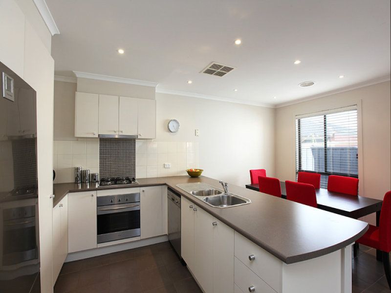 2 Bluestone Court, Point Cook - Thumbnail 6