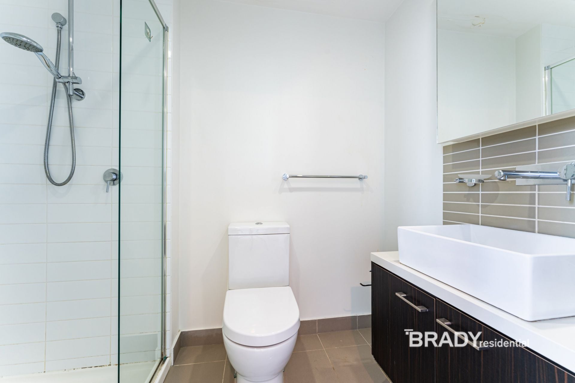 3207/8 Sutherland Street Melbourne VIC, Melbourne - Thumbnail 3