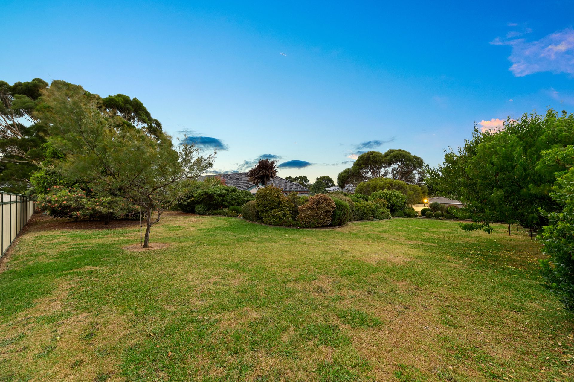 38 Halcyon Way, Narre Warren South OBrien Real Estate