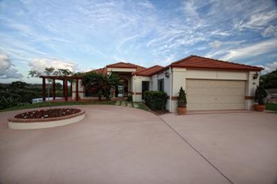  Tusan Hideaway only 2 mins to Samford Village