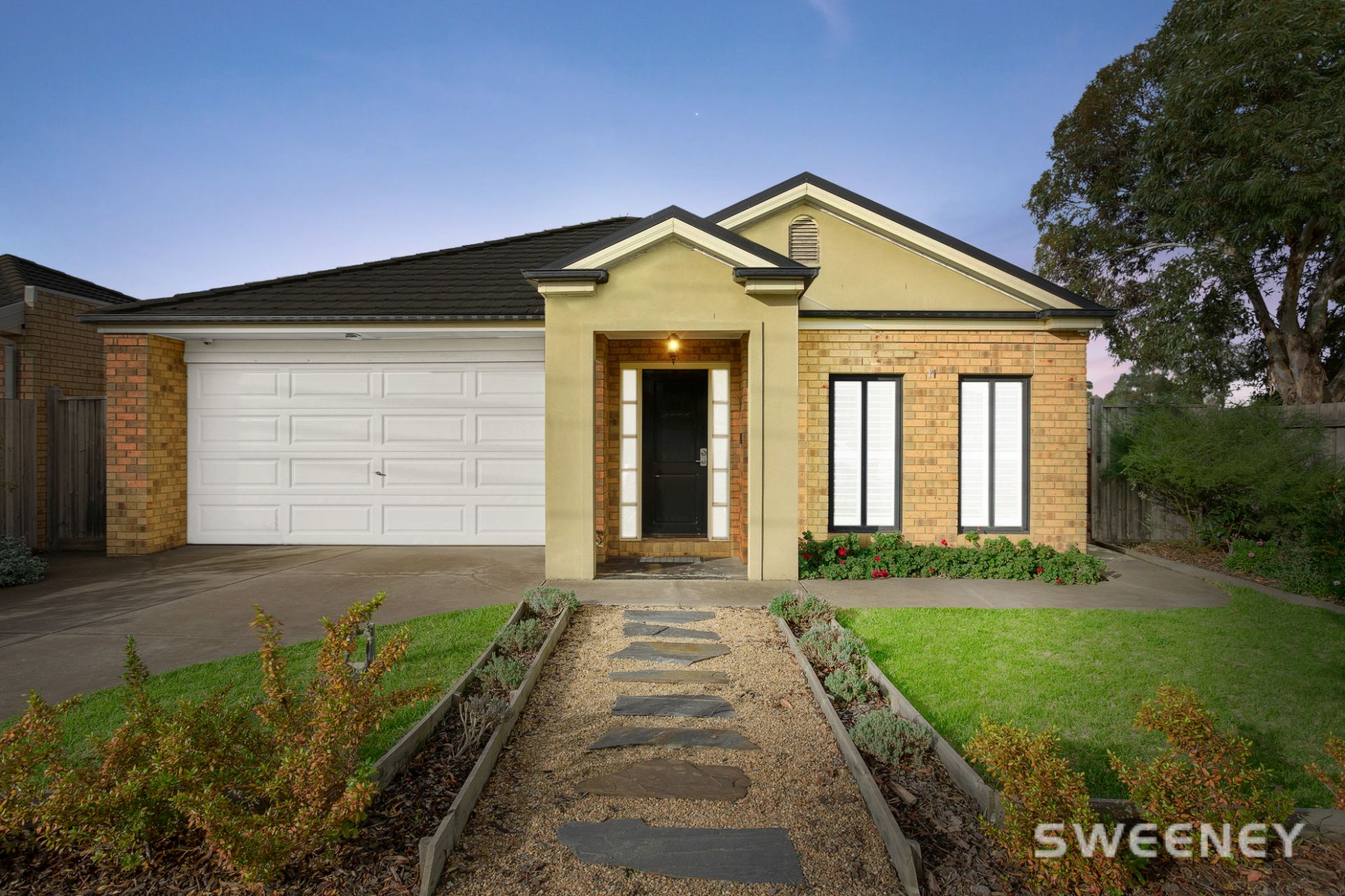 11 Philip Street, Altona Meadows - Thumbnail 2