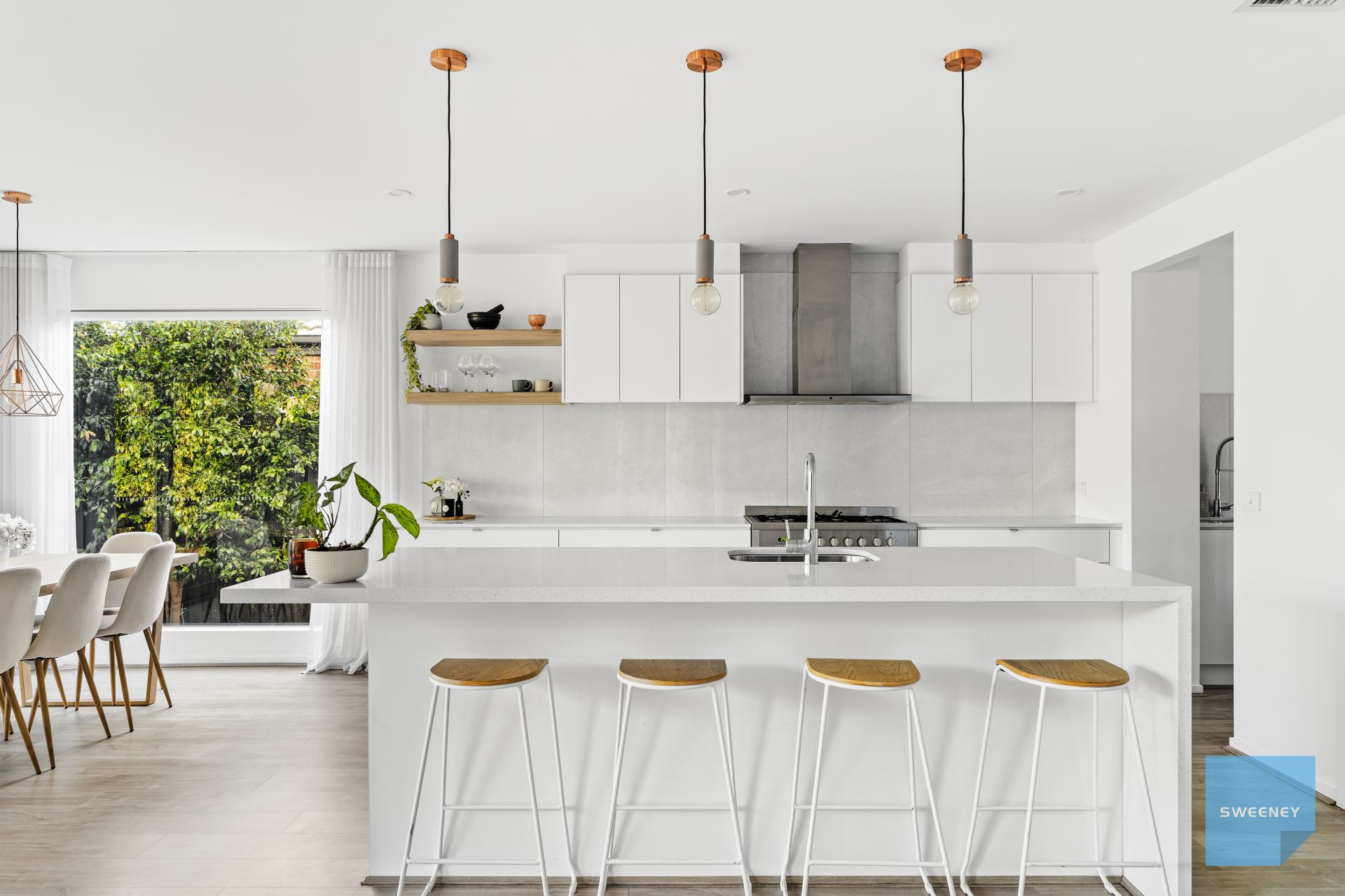 13 Wander Way, Fraser Rise - Thumbnail 3