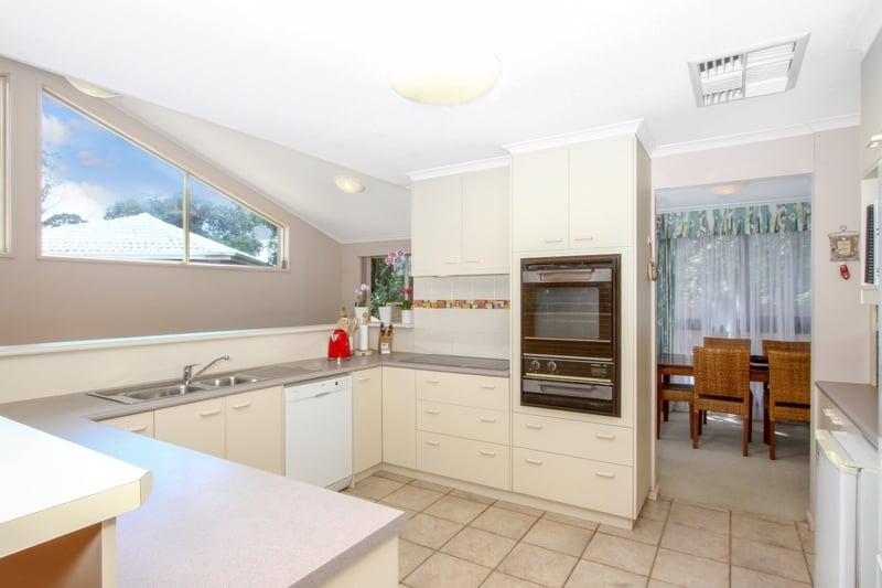 30 Kambalda Crescent, Fisher - Thumbnail 6