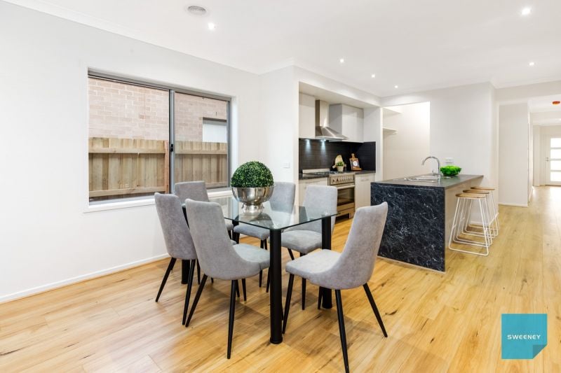28 Lagoon Drive, Aintree - Thumbnail 4