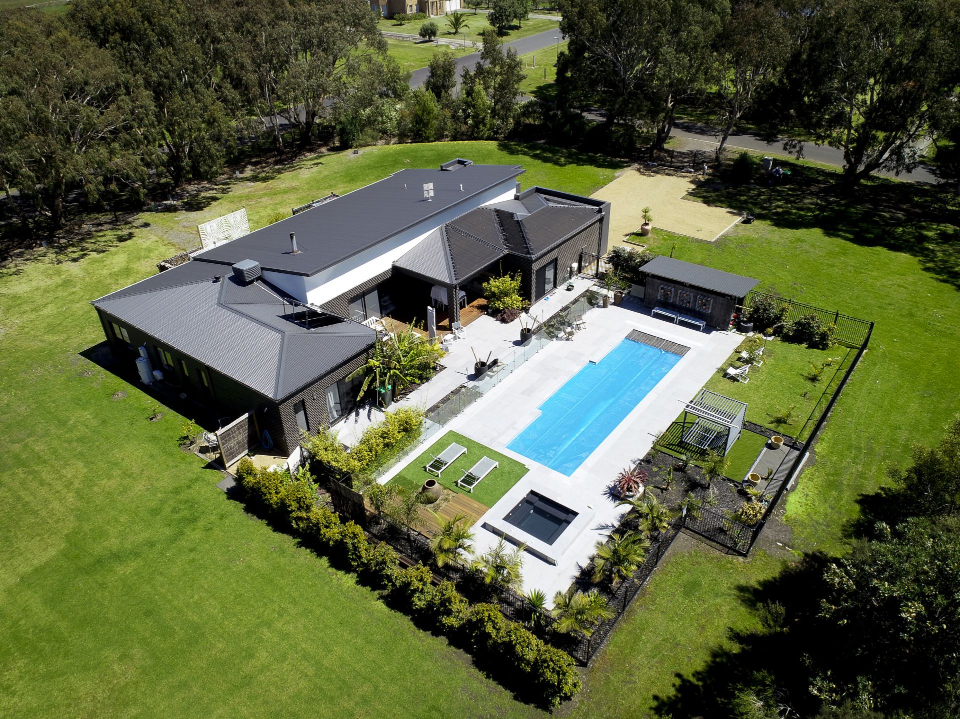 14 Ocean Park Drive, Marengo - Thumbnail 4