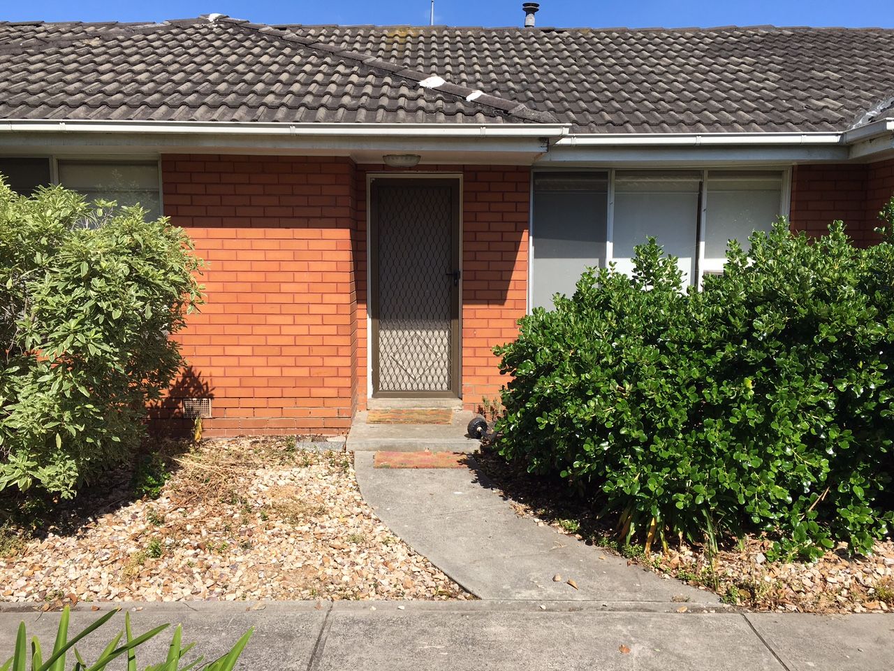 Refurbished unit in the heart of Thornbury