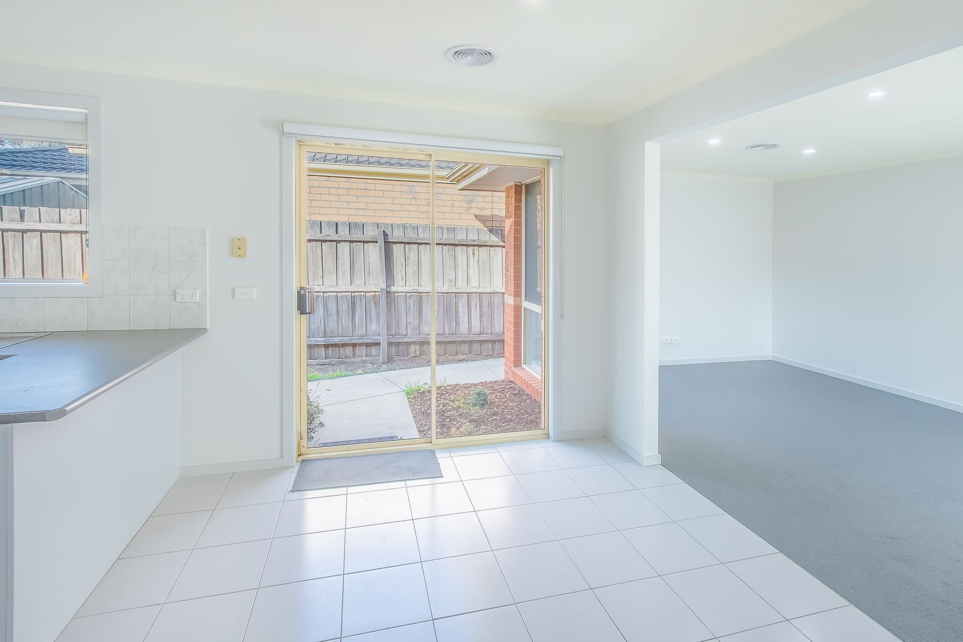 UNIT FOR LEASE WITH MUCH TO OFFER!
