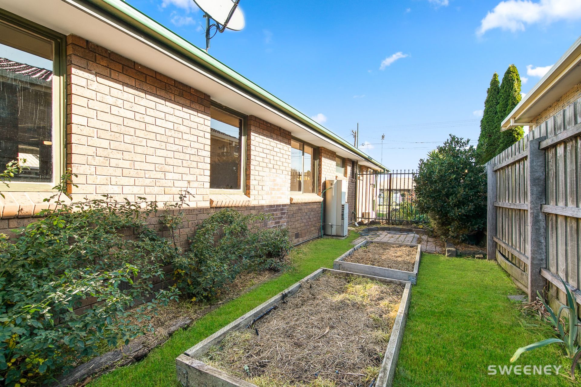 33 Crellin Avenue South, Altona Meadows - Thumbnail 5