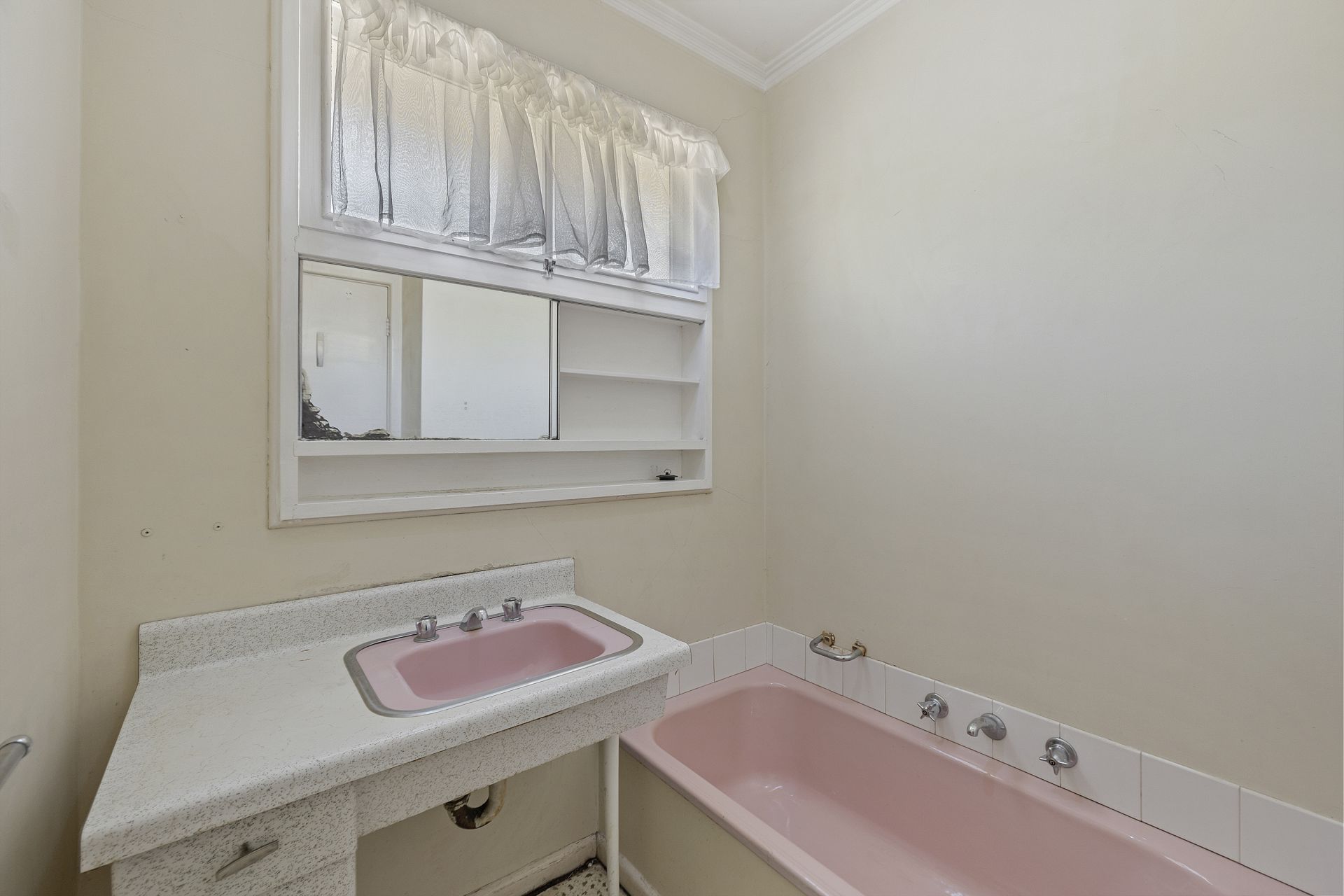 42 Keck Street, Flora Hill Bendigo Ballarat Real Estate Pty Ltd