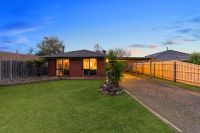 11 Glenwood Court, Cranbourne VIC