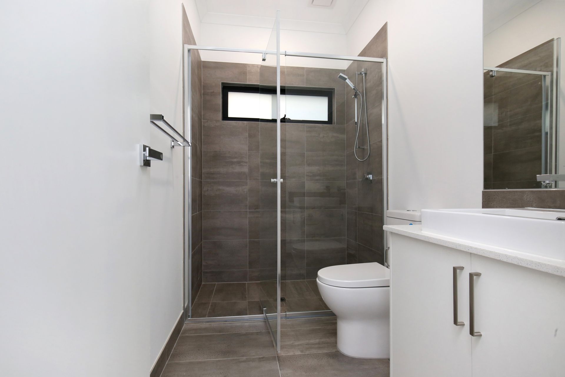 Near New, two bedroom townhouse!