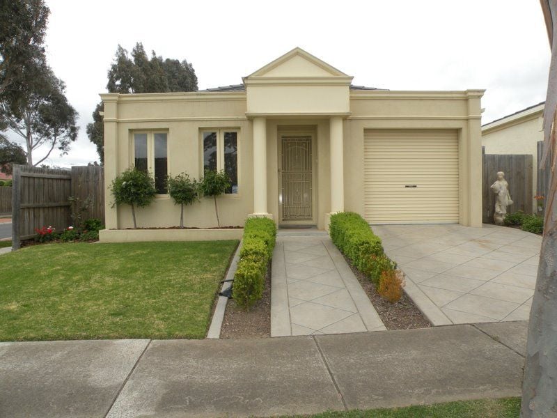 9 Bushmans Way SOUTH MORANG, South Morang - Thumbnail 2