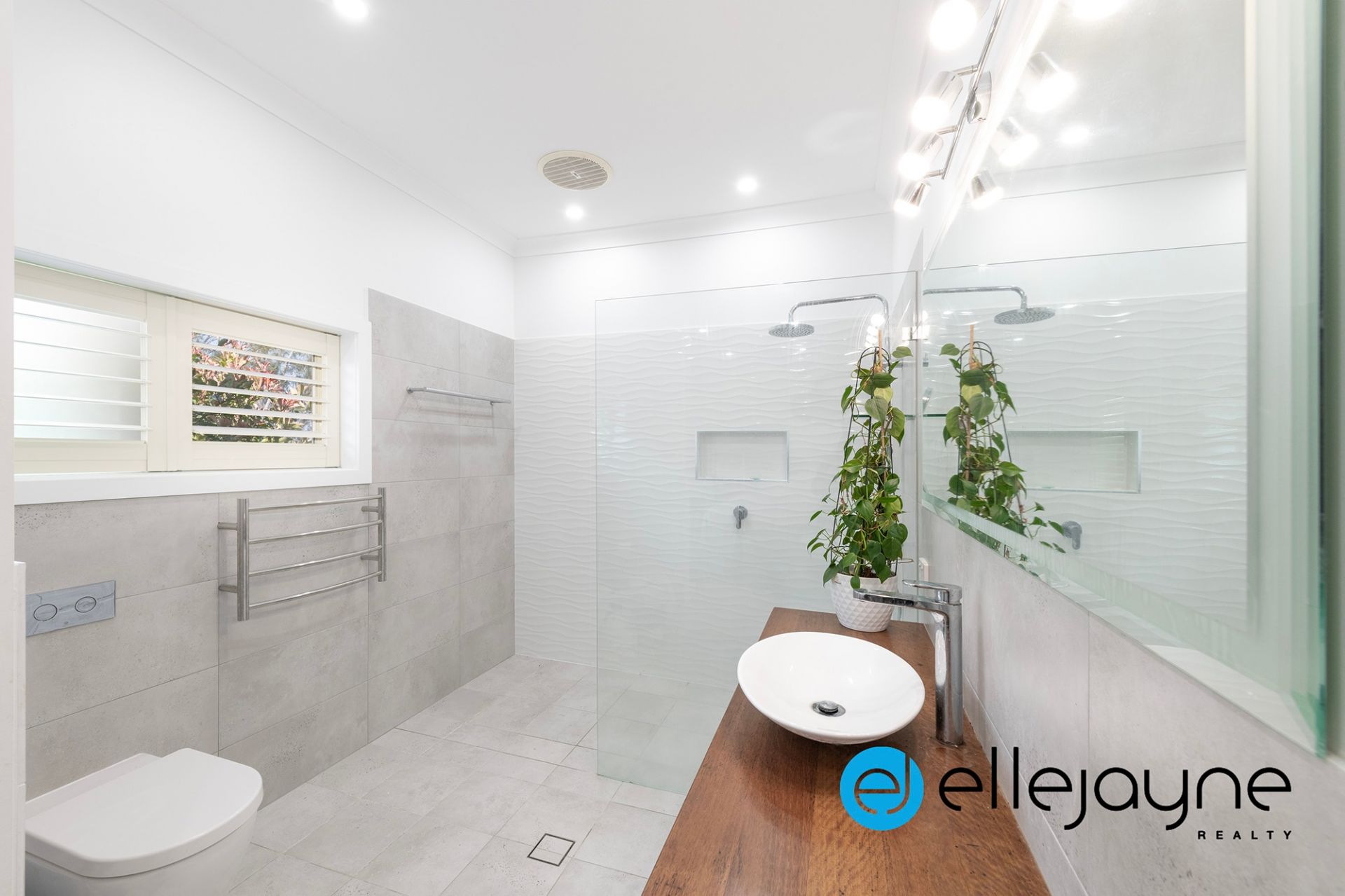 31 Macquarie Road, Mannering Park Ellejayne Realty Pty Ltd