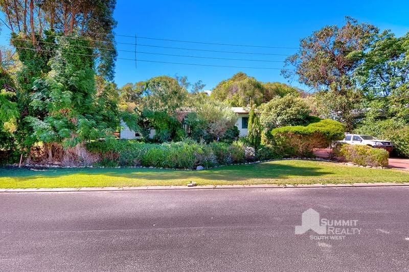 Real Estate For Sale 2 Baringup Street Binningup , WA