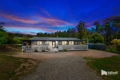76 Knox Drive, South Spreyton, South Spreyton - Thumbnail 2