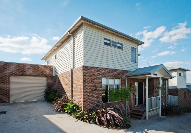 2/9 Ross Street, Bacchus Marsh - Thumbnail 2