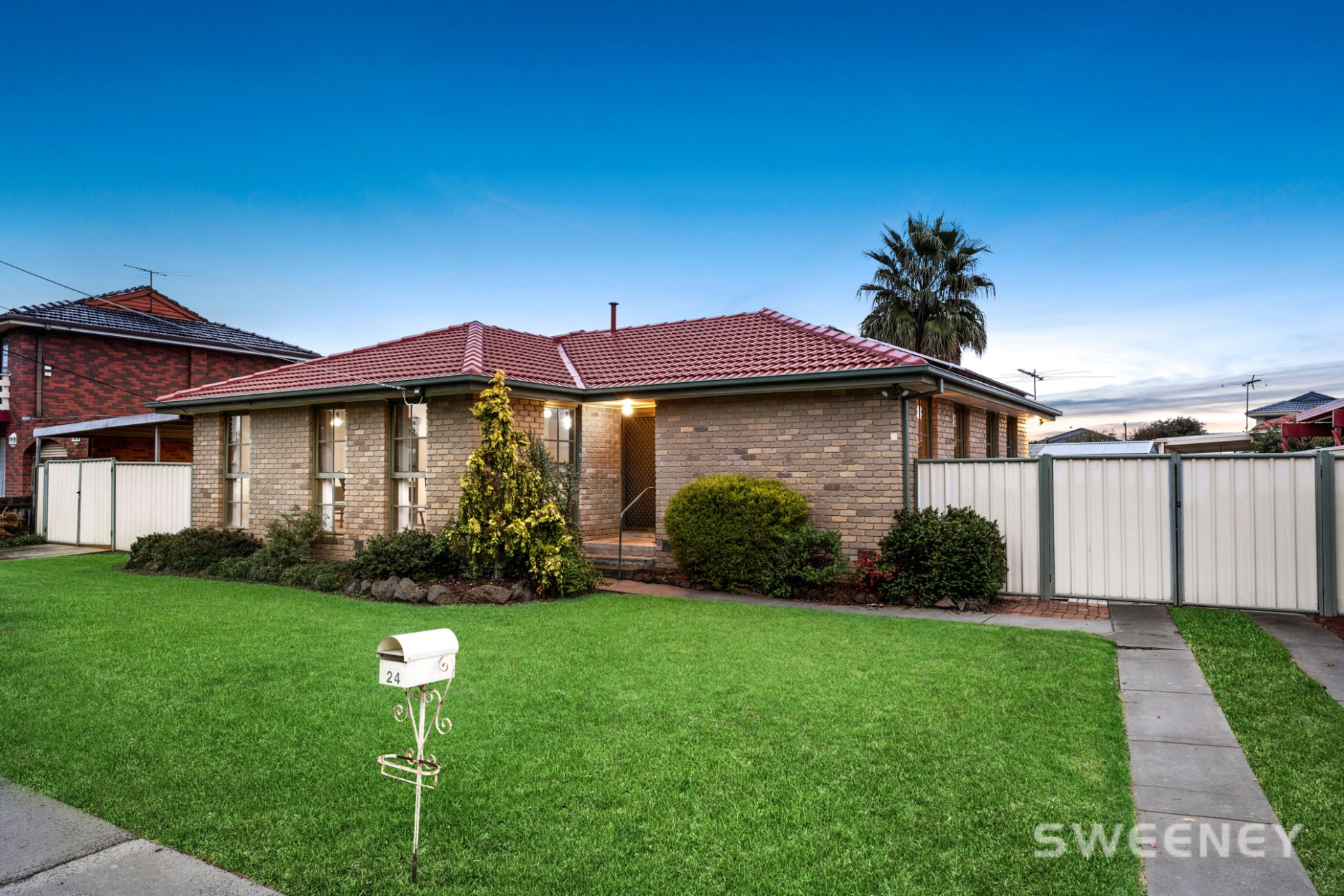 24 Laird Drive, ALTONA MEADOWS Sweeney Estate Agents