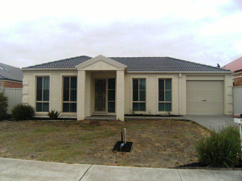75 The Parkway, Caroline Springs - Thumbnail 2