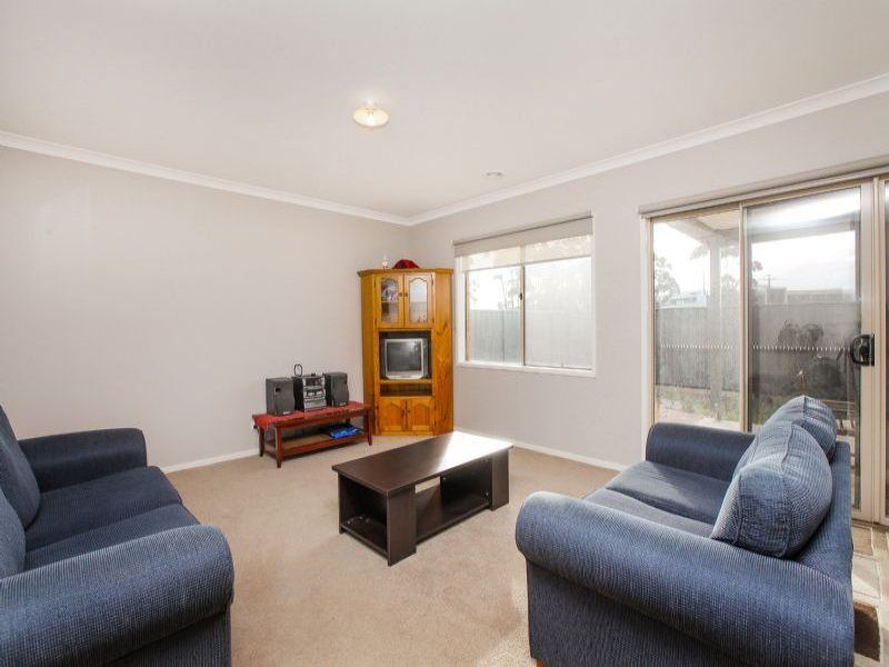 35 Pembroke Crescent, Derrimut - Thumbnail 5