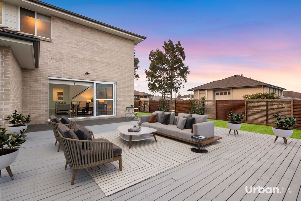 Colebee 15 Kirkwood Crescent