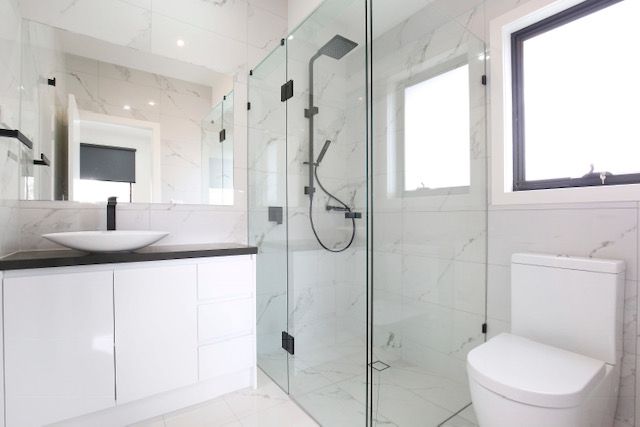 LUXURY LIVING IN THE NORTH!